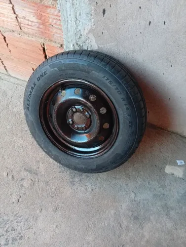 Roda Fiat 14 com pneu