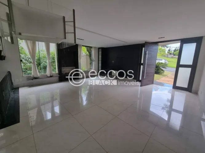 Casa à venda, 3 quartos, 1 suíte, 4 vagas, Alphaville Lagoa dos Ingleses - Nova Lima/MG