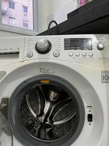 Máquina Lava e Seca LG 4kg - Ótimo Estado