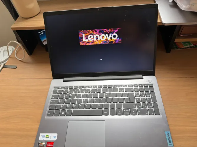 Notebook Lenovo Ideapad 3 Ryzen 7 12GB RAM 512GB SSD