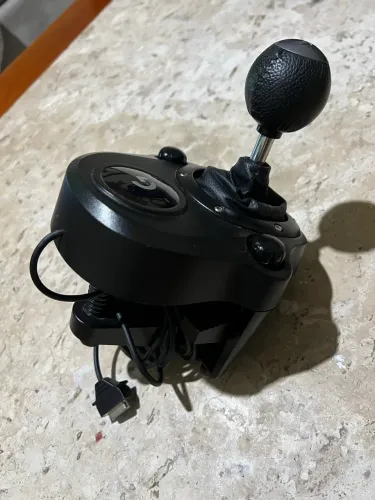 Câmbio Logitech 6 marchas 