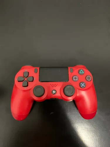 Dualshock 4 vermelho similar