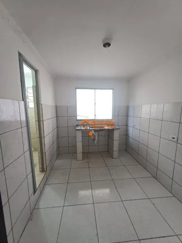 Casa com 2 dormitórios para alugar, 50 m² por R$ 870,00/mês - Jardim Presidente Dutra - Gu
