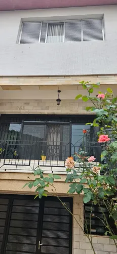 Sobrado para venda possui 200 metros quadrados com 3 quartos em Tatuapé - São Paulo - SP