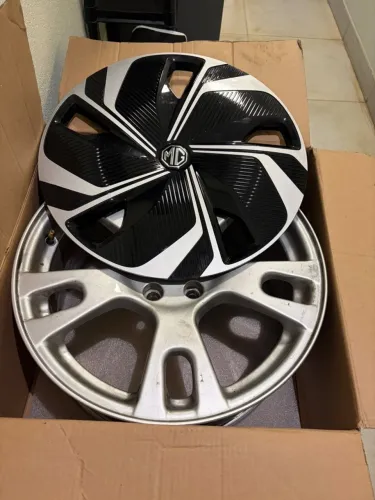 Roda Original MG4 2026 Aro 18 + Calota Original - Nova