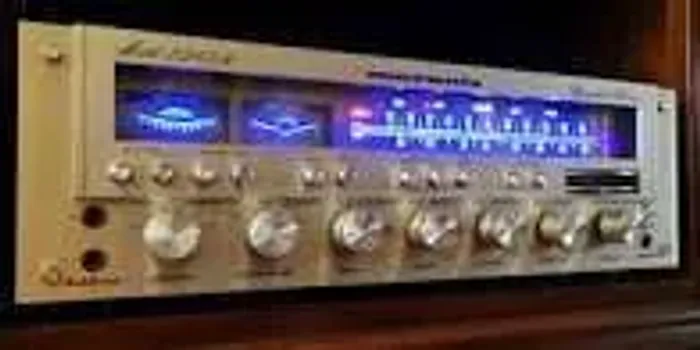 Consertos e restauração de equipamentos de som vintage e profissional