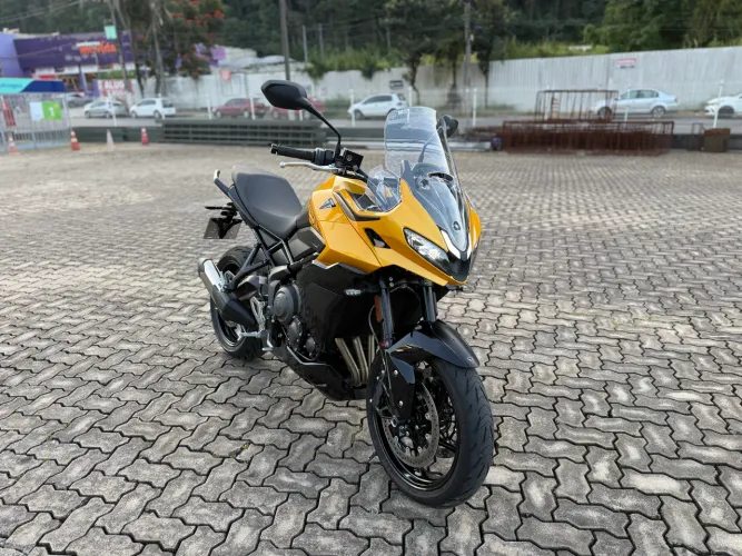 Triumph Tiger 800 Sport 2026 (Apenas 1700km) 