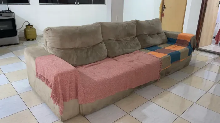 Sofá 6 lugares muito espaçoso