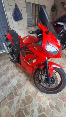 Dafra Roadwin 250R