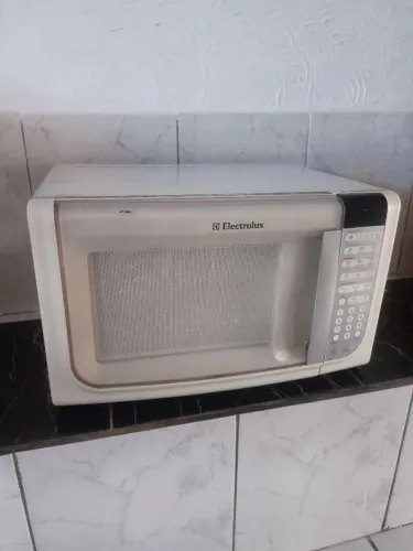 Microondas Electrolux 31 Litros