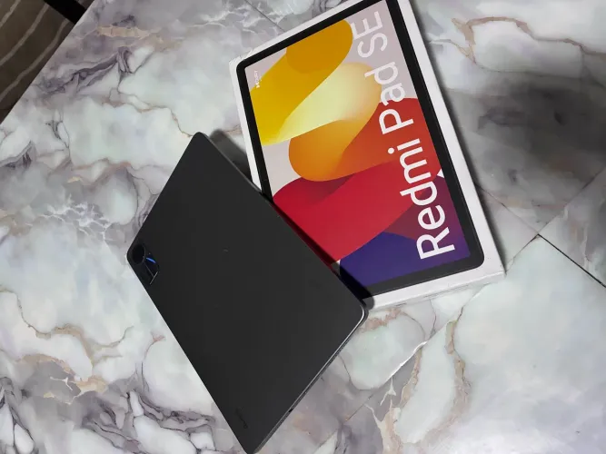 TABLET REDMI PAD SE semi novo