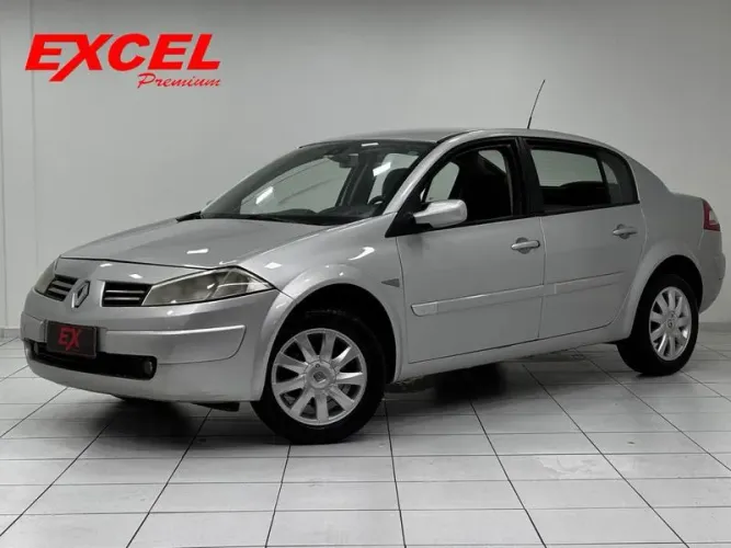 Renault Megane Sedan Dynamique Hi-flex 1.6 16V 2011