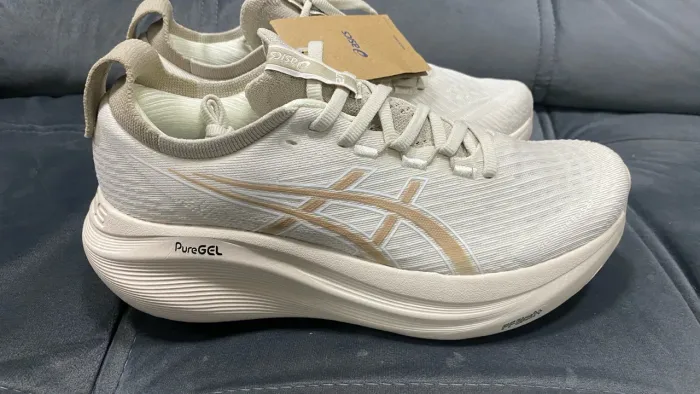 Asics nimbus 27