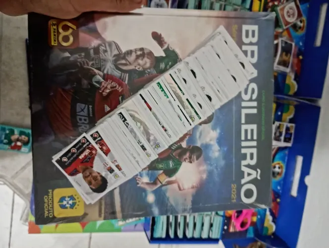 Álbum figurinhas Brasileirão 2021 capa dura prata