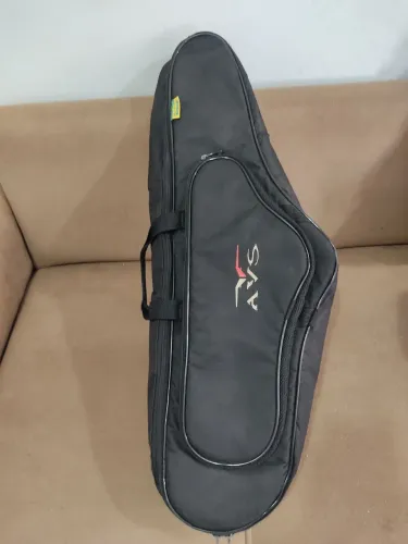 Case sax tenor.