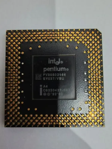 Processador Intel Pentium 166MHz (Socket 7) - para PCs retrô e colecionadores