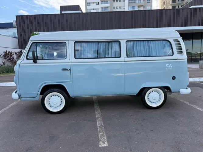 Volkswagen Kombi Last Edition 56 1.4 MI Total Flex 2014
