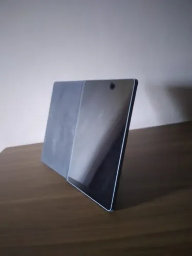 Samsung ta let  S10Fe.