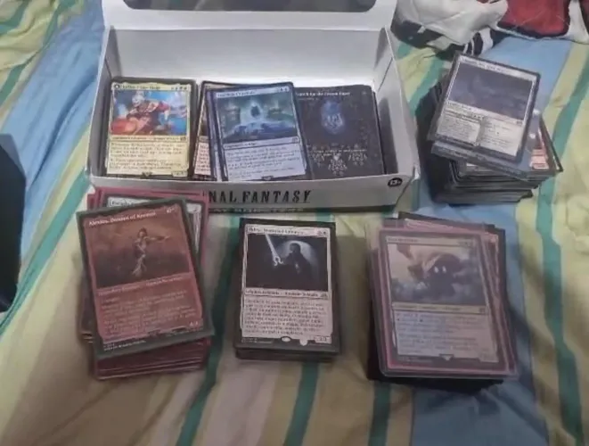 Coleção magic 3 commander + cartas