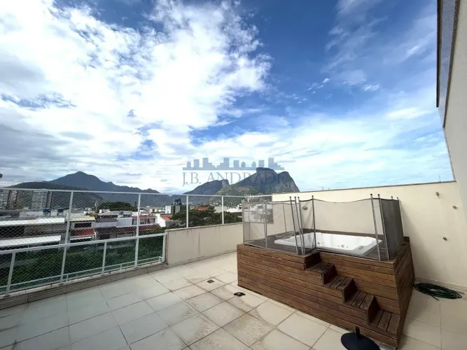 Jardim Oceânico Cobertura Duplex 210 m² | 3 Suítes + Escritório | 3 Vagas | Quadra da Pra