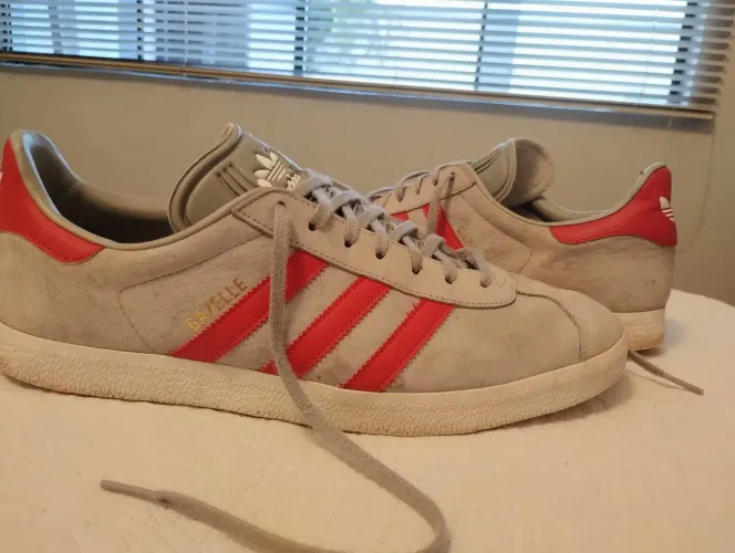 Tênis Adidas gazelle Tam 42