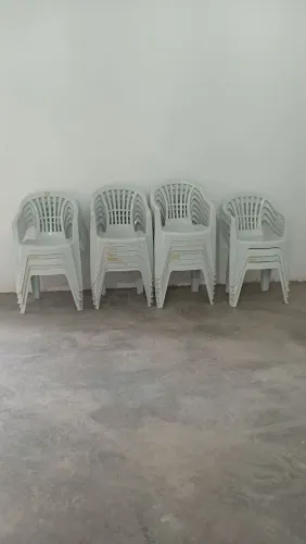 Cadeira branca poltrona