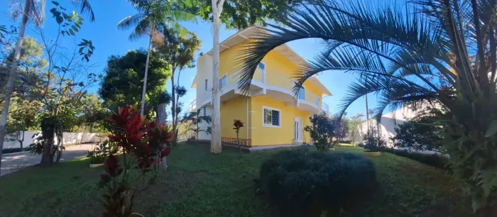 Apartamento para venda possui 220 metros quadrados com 5 quartos