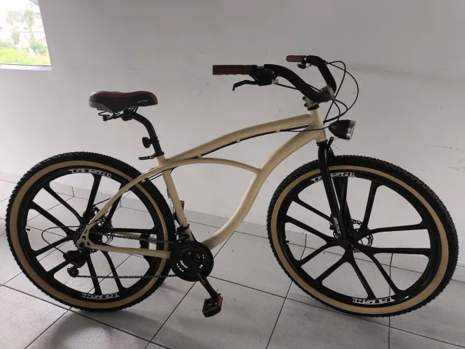 Vendo Bicicleta Caiçara Retrô aro 29 com rodas de magnésio 