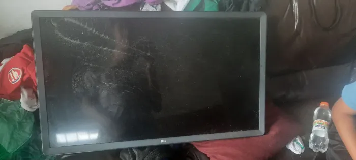 Tv lg 32 smart com tela quebrada