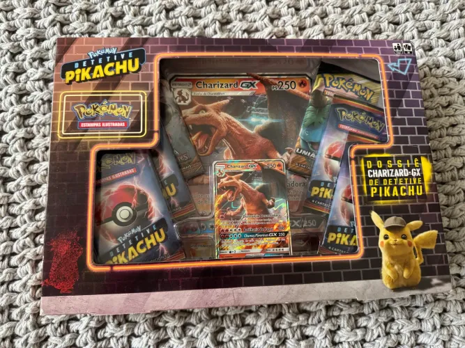 Box Charizard GX - Detetive Pikachu Lacrada