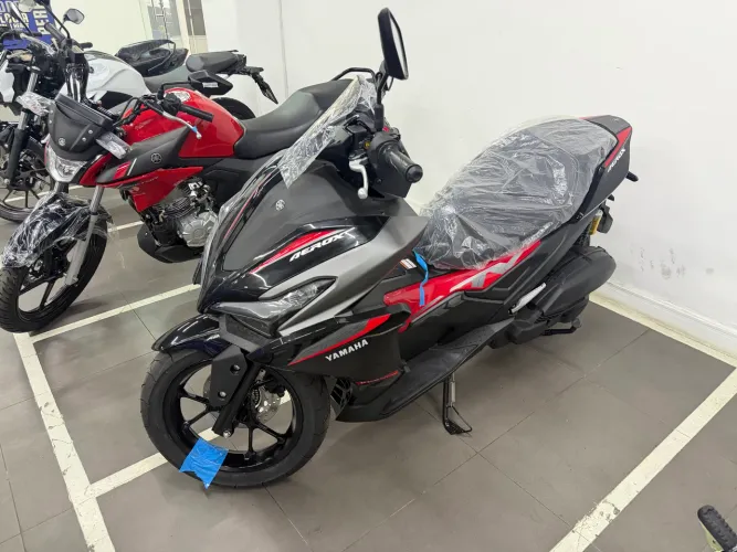 AEROX 160 com apenas 460 km