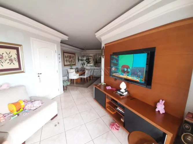 Apartamento padrão com 132,98m², bairro Vila Seixas, Zona Central em Ribeirão Preto/SP.