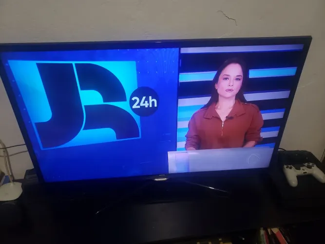 Vendo tv smart, 43 polegadas,Samsung.