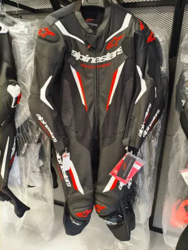 Macacão Alpinestars 1PC GP FORCE V2