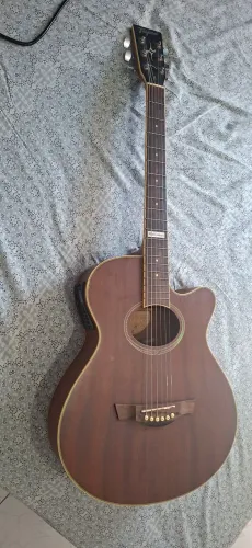 Violão tagima