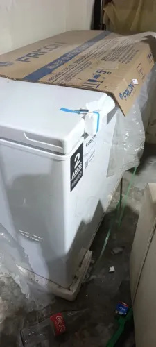 Freezer duas tampas novo, nunca usado