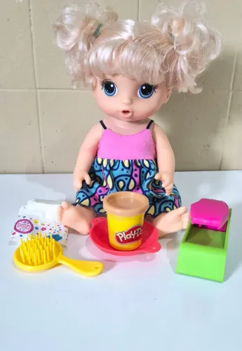 Boneca baby alive adoro macarrão