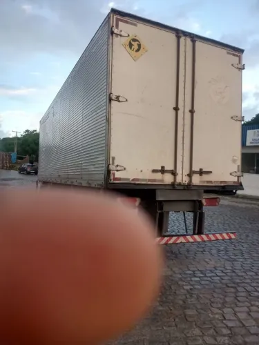 Volvo VM 260 ano 2010
