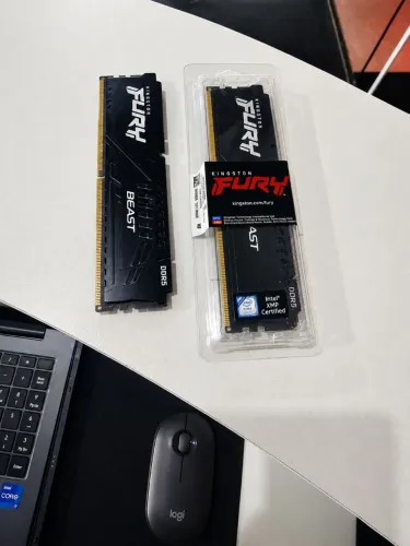 Memória RAM Kingston Fury Beast 32GB (2x16GB) DDR5 5200MHz