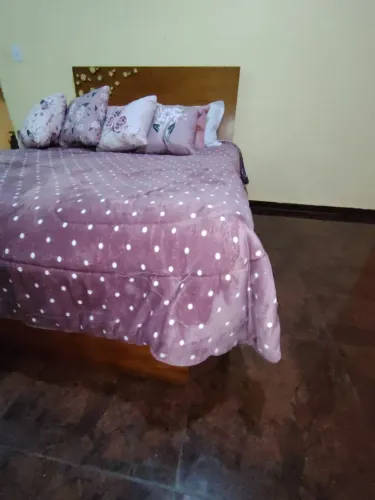 Cama casal com colchão 