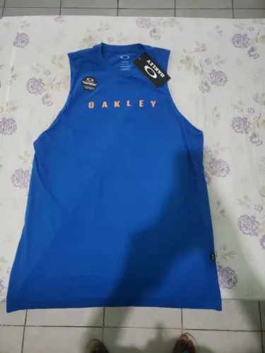 regata oakley gg