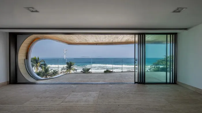Delfim Moreira | Luxo e Imponência  | 4 Suítes - 285 m² - 3 Vagas