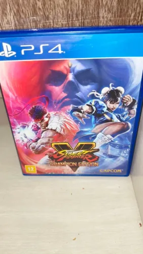 Jogo para ps4... Street fighter V Champions edition usado porém em estado de novo