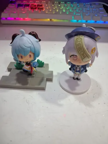 Mini figures Genshin Impact Ganyu Qiqi