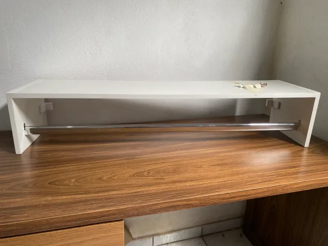 1 CABIDEIRO ARARA DE ROUPAS DE MDF BRANCO 1 METRO