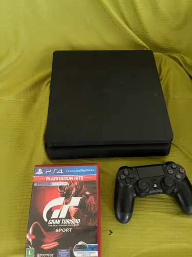 Ps4 slim + 4 jogos
