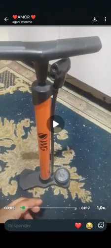 Bomba de bicicleta em ótimo estado 