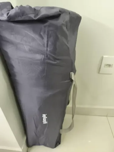 Vendo berço portátil e colchão 