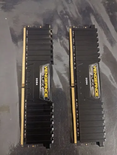 Memória RAM Corsair Vengeance LPX 32GB (2x16GB) DDR4 3200MHz<br>