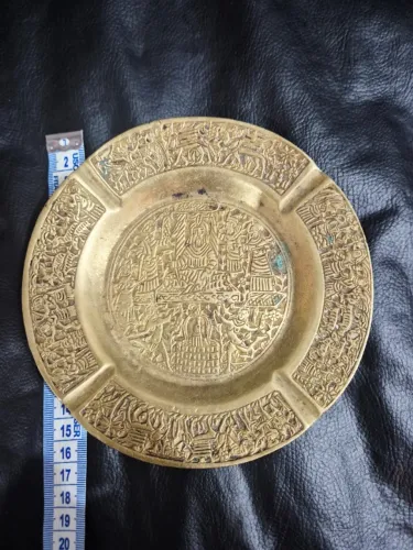 Cinzeiro Antigo em Latão Relevo Persa Vintage - 16cm